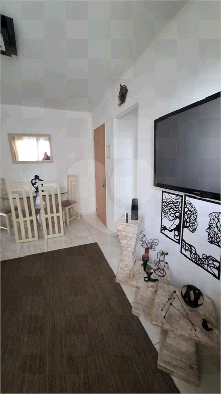 APARTAMENTO em SANTANA