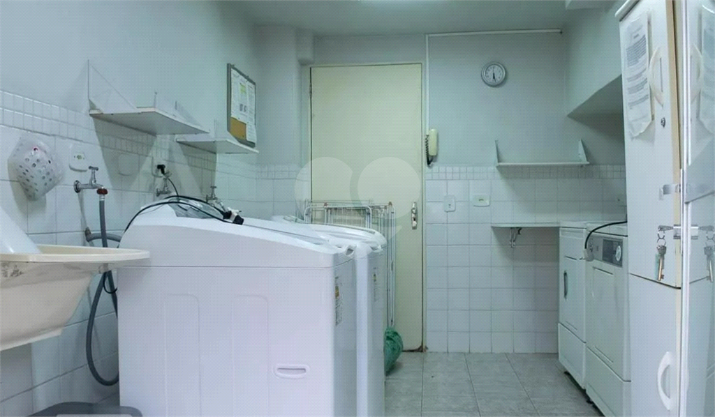 APARTAMENTO em SANTANA