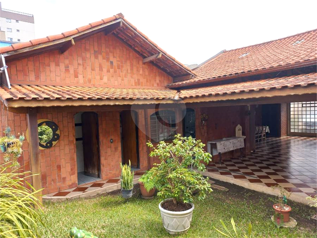 Vila Galvão Guarulhos Casa de Alto Padrão a venda com terreno de 500 m² aceita 30% em Permuta!!
