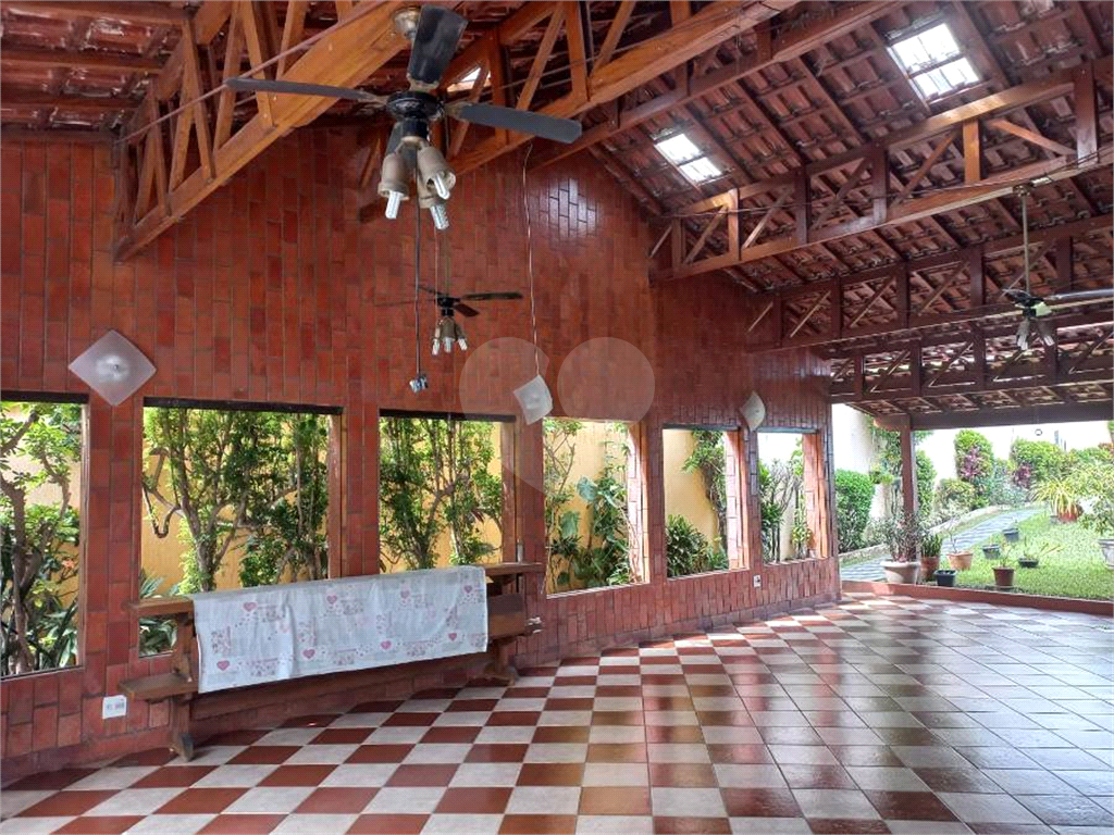 Vila Galvão Guarulhos Casa de Alto Padrão a venda com terreno de 500 m² aceita 30% em Permuta!!