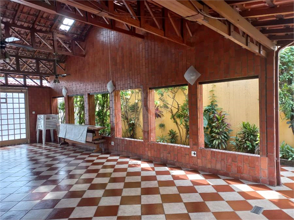Vila Galvão Guarulhos Casa de Alto Padrão a venda com terreno de 500 m² aceita 30% em Permuta!!