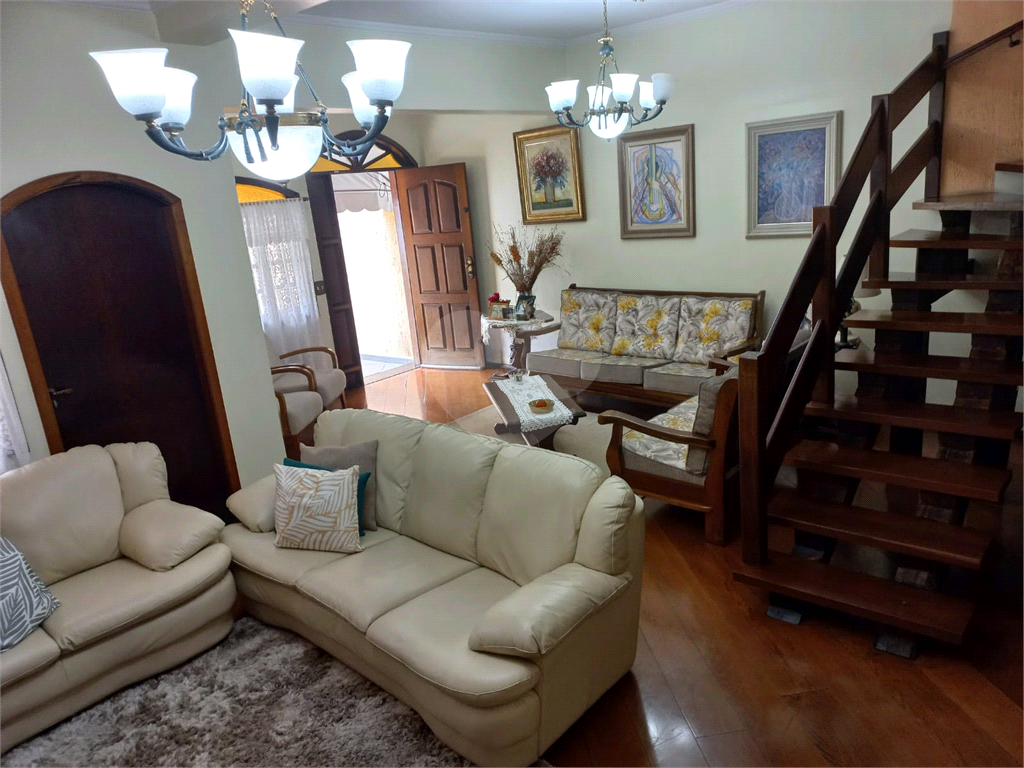 Vila Galvão Guarulhos Casa de Alto Padrão a venda com terreno de 500 m² aceita 30% em Permuta!!