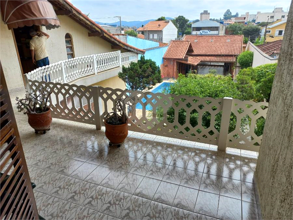 Vila Galvão Guarulhos Casa de Alto Padrão a venda com terreno de 500 m² aceita 30% em Permuta!!