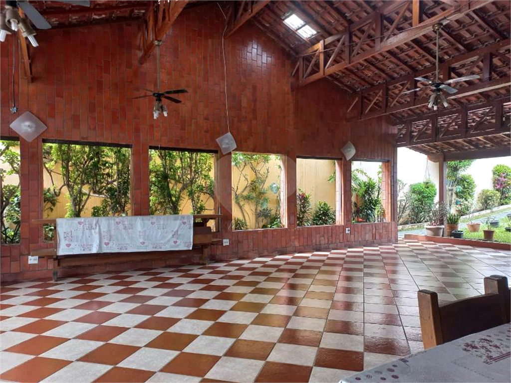 Vila Galvão Guarulhos Casa de Alto Padrão a venda com terreno de 500 m² aceita 30% em Permuta!!