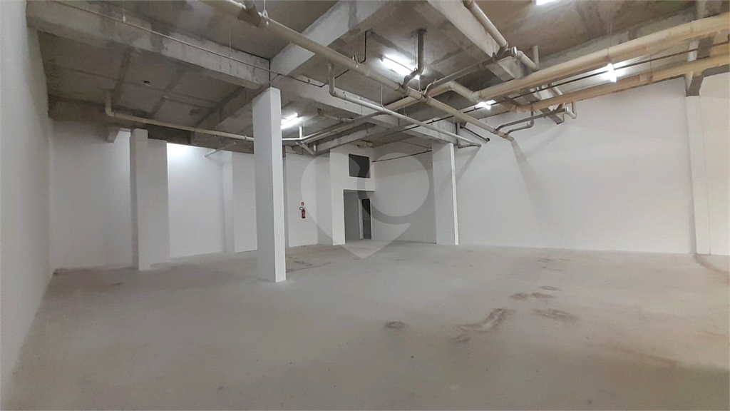 Salão comercial para locação no Ipiranga com 270 metros quadrados e alto fluxo de pedestres