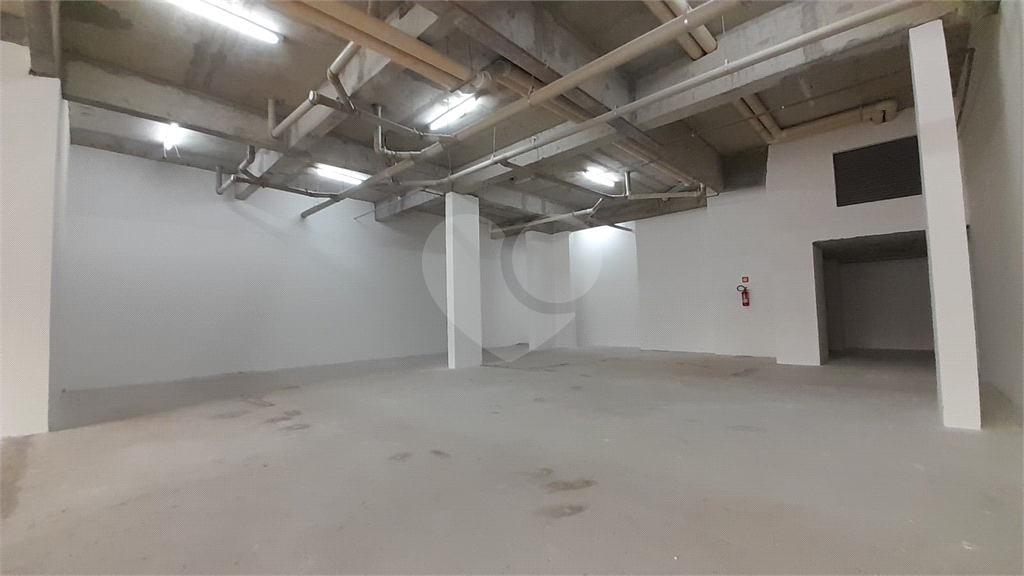 Salão comercial para locação no Ipiranga com 270 metros quadrados e alto fluxo de pedestres