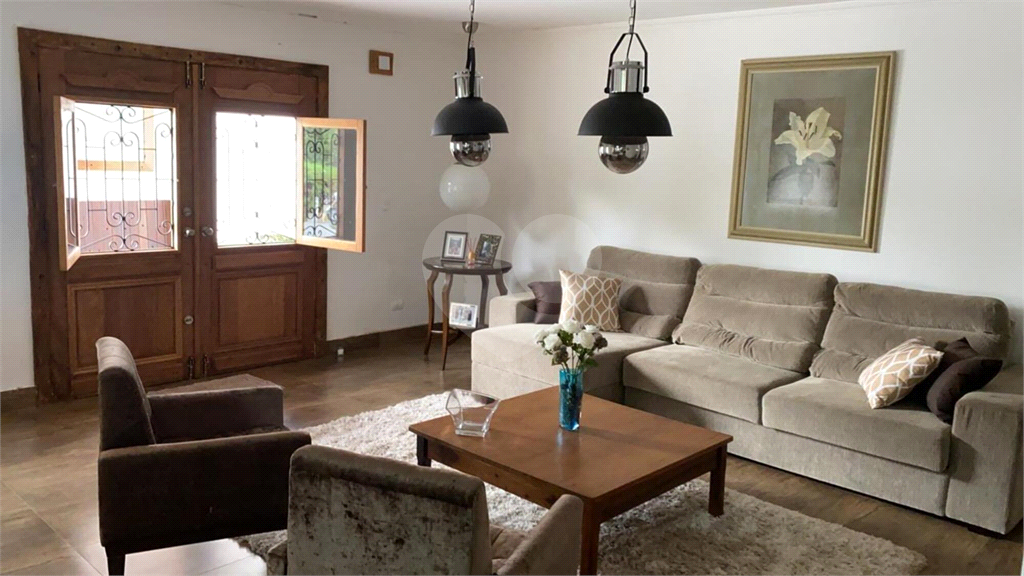 Casa à venda e aluguel com 4 quartos, 600m² - Foto 13