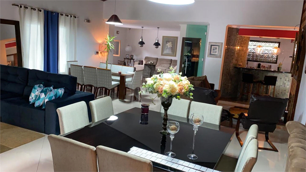 Casa à venda e aluguel com 4 quartos, 600m² - Foto 9
