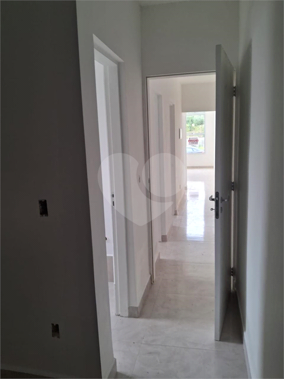 VENDE CASA DE 2 QUARTOS COM SUÍTE NO RESIDENCIAL FLORADA RAÍZES