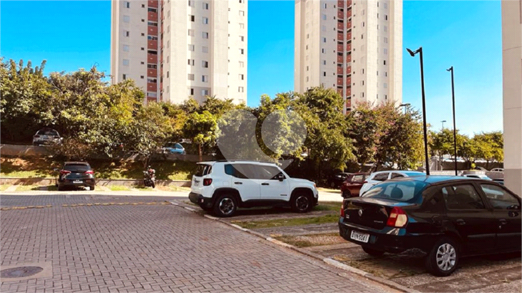 Apartamento à venda em Condomínio Club na Cachoeirinha