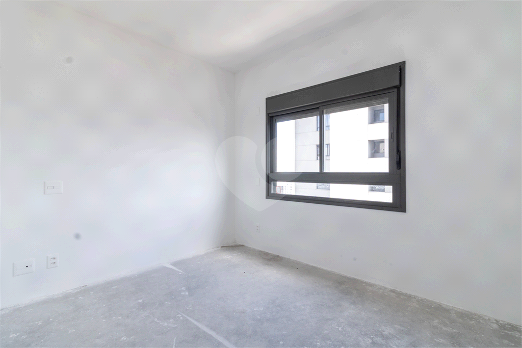 APARTAMENTO À VENDA COM 3 QUARTOS EM PERDIZES.