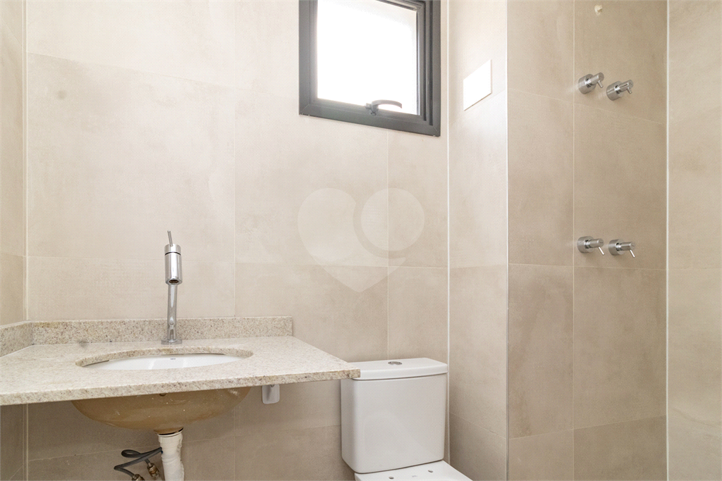 APARTAMENTO À VENDA COM 3 QUARTOS EM PERDIZES.