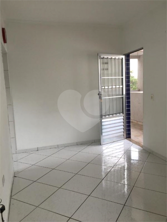 Apartamento 02 dormitórios - 