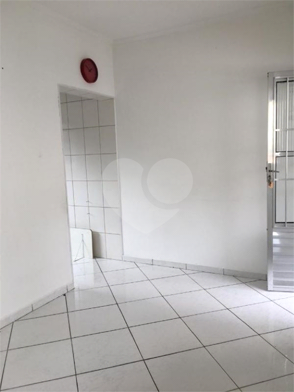Apartamento 02 dormitórios - 