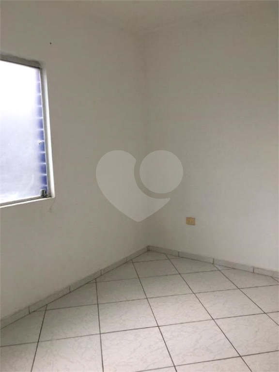 Apartamento 02 dormitórios - 