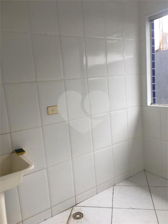 Apartamento 02 dormitórios - 