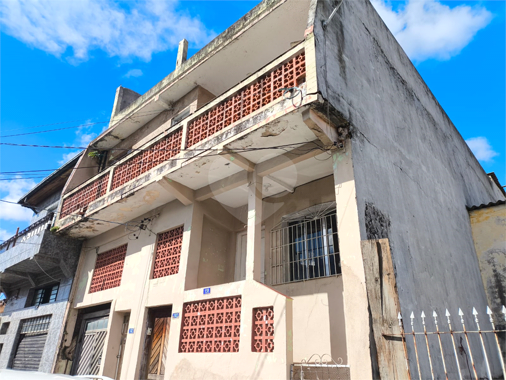 Vende-se 03 Casas no mesmo terreno 169m²