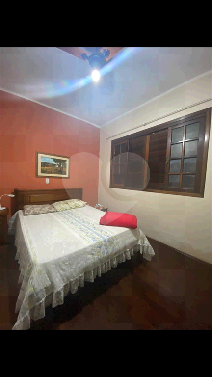 Casa à venda com 3 quartos, 250m² - Foto 8