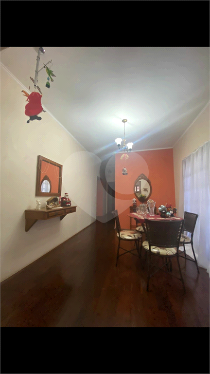 Casa à venda com 3 quartos, 250m² - Foto 18