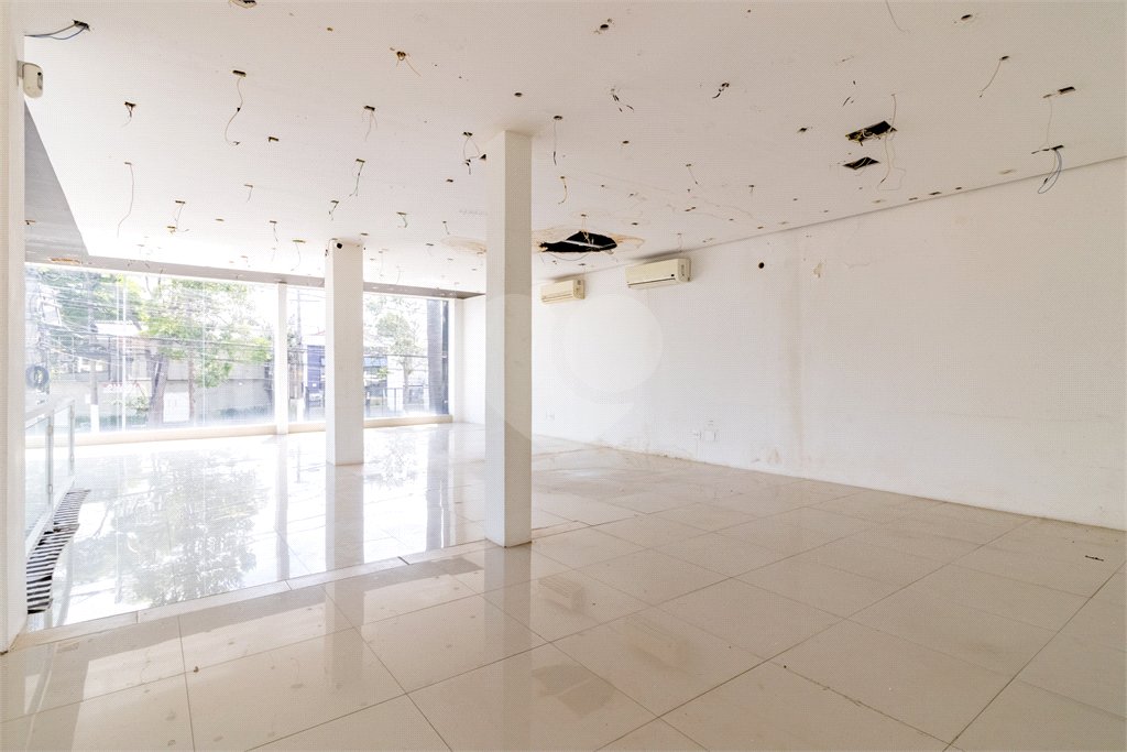 Galpão Comercial Ideal para Academia, Showroom ou Loja de Grande Porte