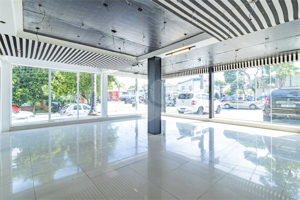 Galpão Comercial Ideal para Academia, Showroom ou Loja de Grande Porte