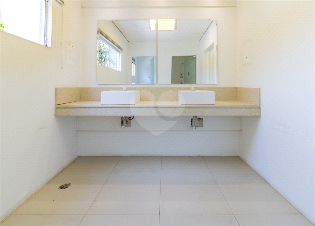 Galpão Comercial Ideal para Academia, Showroom ou Loja de Grande Porte