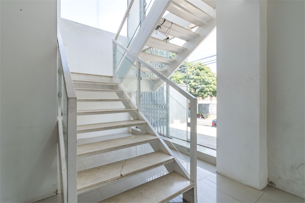 Galpão Comercial Ideal para Academia, Showroom ou Loja de Grande Porte