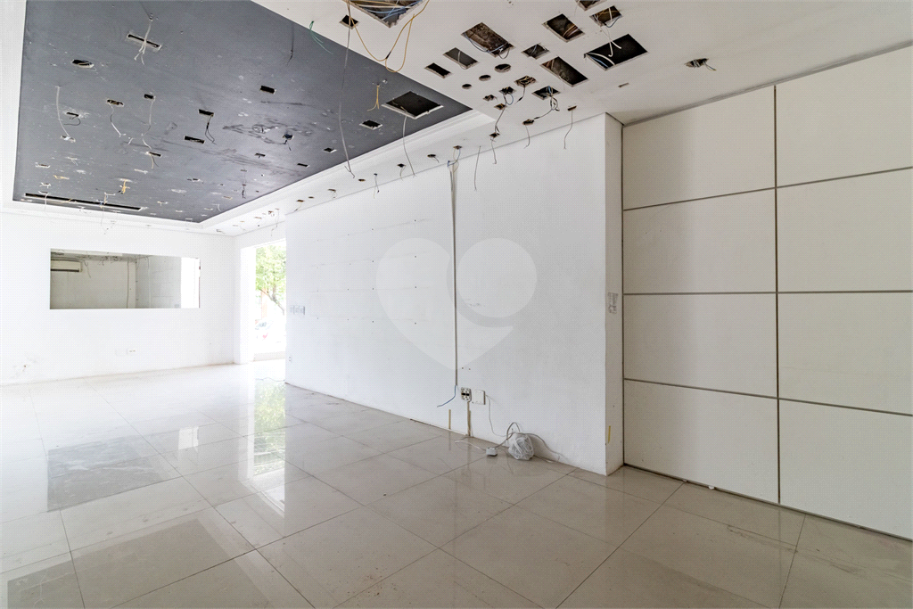 Galpão Comercial Ideal para Academia, Showroom ou Loja de Grande Porte