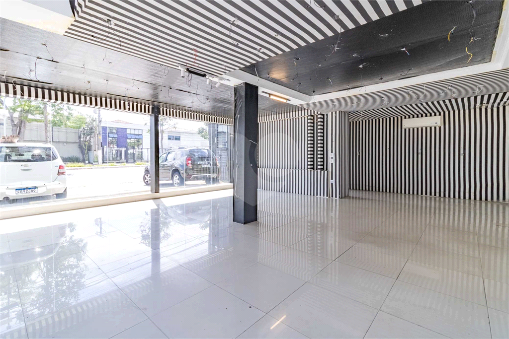 Galpão Comercial Ideal para Academia, Showroom ou Loja de Grande Porte