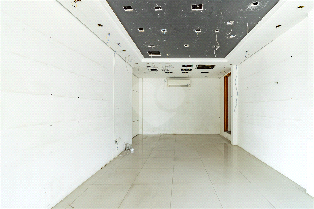 Galpão Comercial Ideal para Academia, Showroom ou Loja de Grande Porte