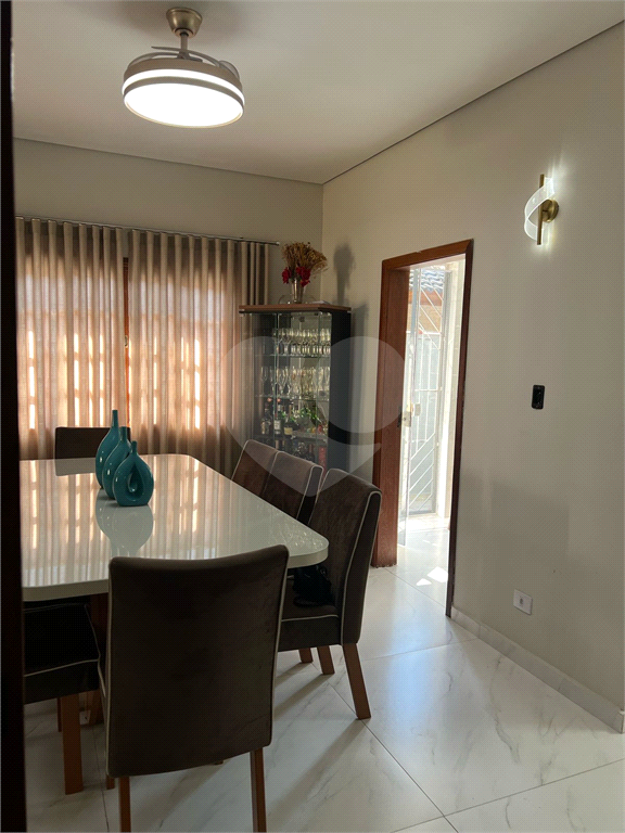 Casa, 3 quartos, 240 m² - Foto 14