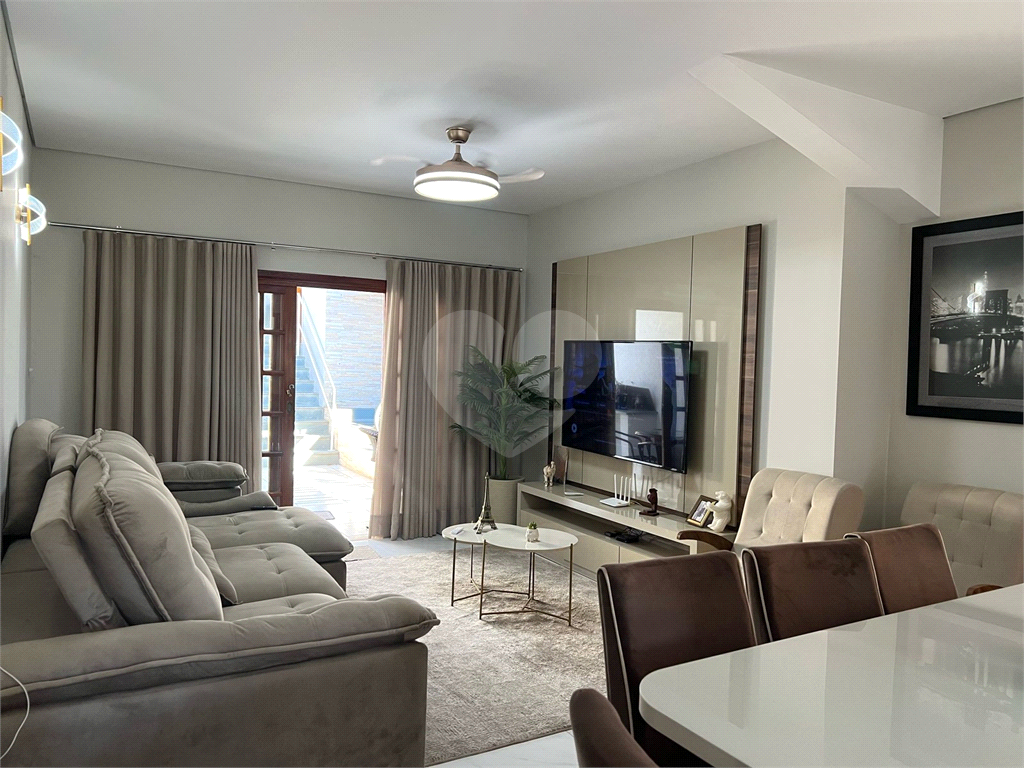 Casa, 3 quartos, 240 m² - Foto 11