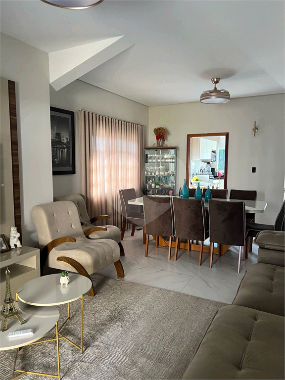 Casa, 3 quartos, 240 m² - Foto 10