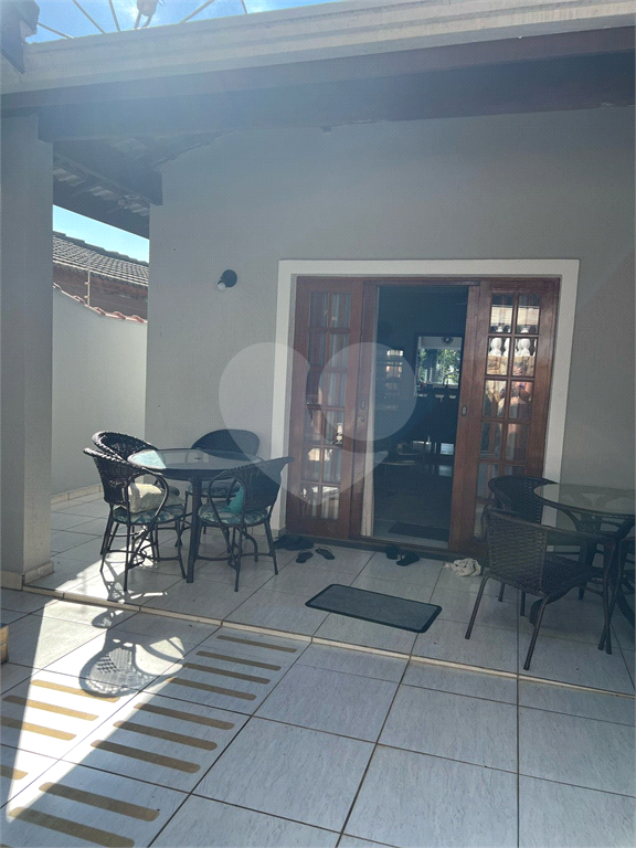 Casa, 3 quartos, 240 m² - Foto 8