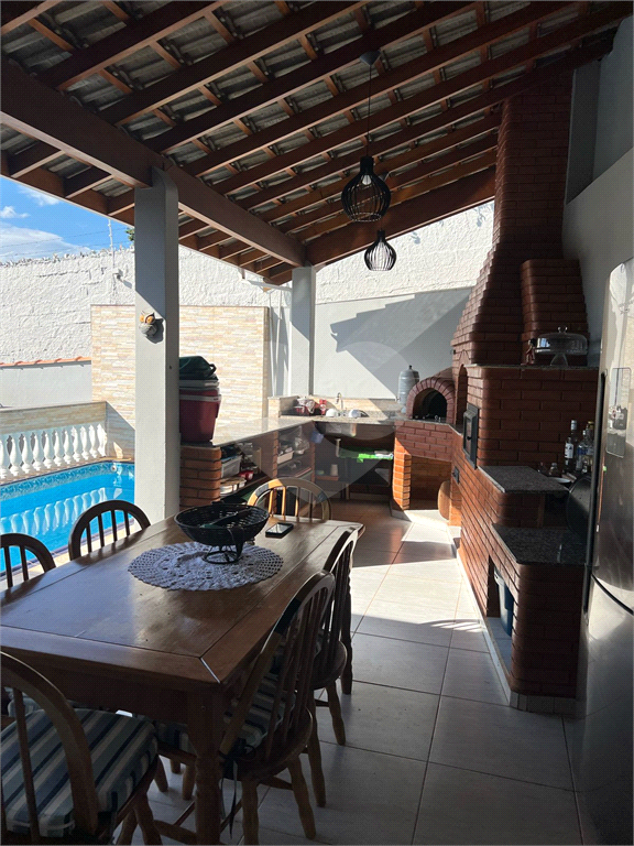 Casa, 3 quartos, 240 m² - Foto 4