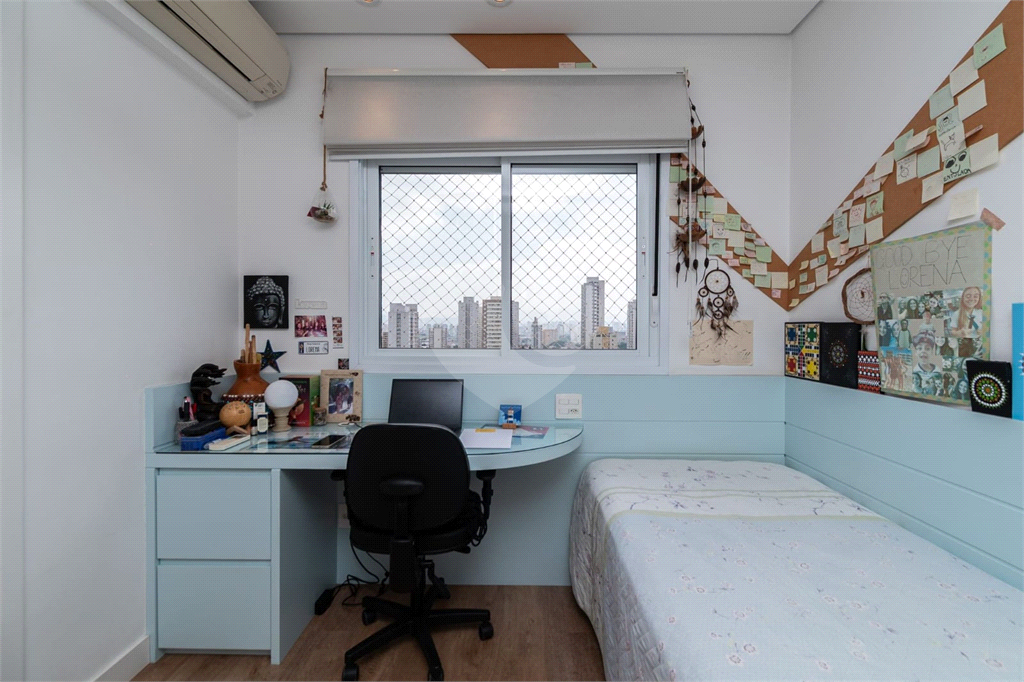 Apartamento com 3 suítes mobiliado na Vila Romana