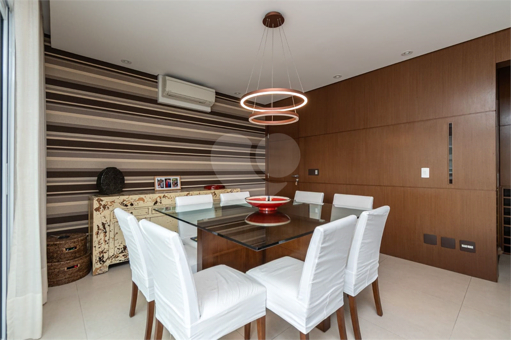 Apartamento com 3 suítes mobiliado na Vila Romana