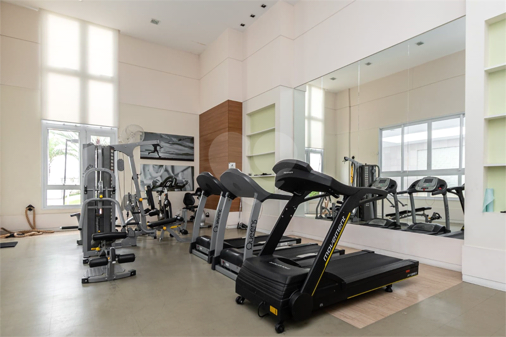 Apartamento com 3 suítes mobiliado na Vila Romana