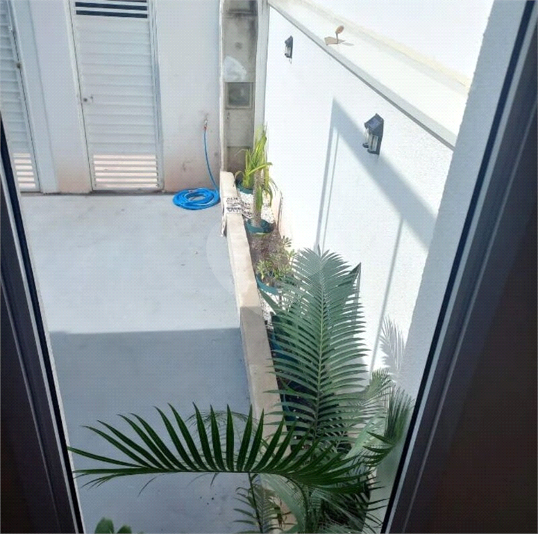 Casa à venda com 3 quartos, 164m² - Foto 8