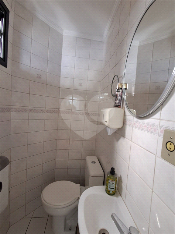 Sala comercial 30m² 1 banheiro, copa e 1 vaga de garagem Pompéia