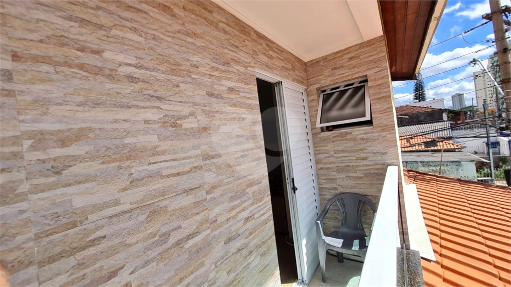 SOBRADO À VENDA | 180 M² | 3 SUÍTES | 2 VAGAS | CHURRASQUEIRA E PORÃO