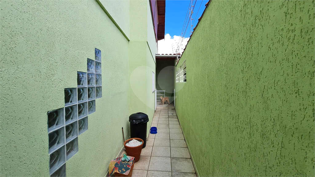 SOBRADO À VENDA | 180 M² | 3 SUÍTES | 2 VAGAS | CHURRASQUEIRA E PORÃO