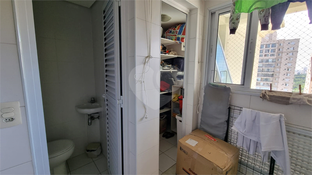 Apartamento com 2 suítes, andar alto, vista livre, lazer completo a 400m do metrô estação Brooklin