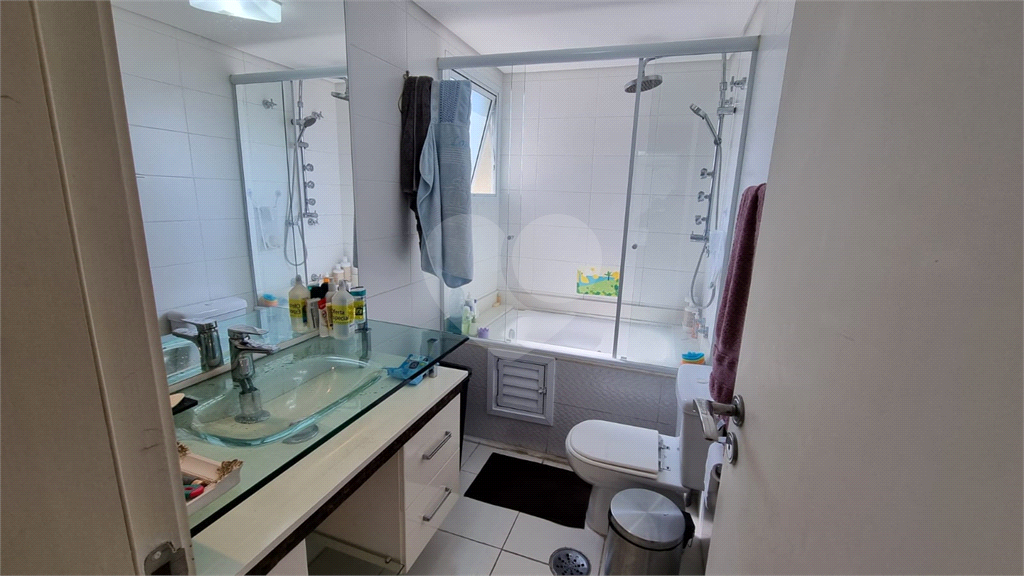 Apartamento com 2 suítes, andar alto, vista livre, lazer completo a 400m do metrô estação Brooklin