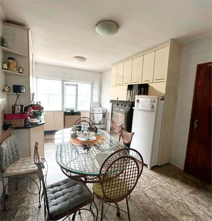 Parada Inglesa = Sobrado com 3 Suites, 04 vagas de garagens