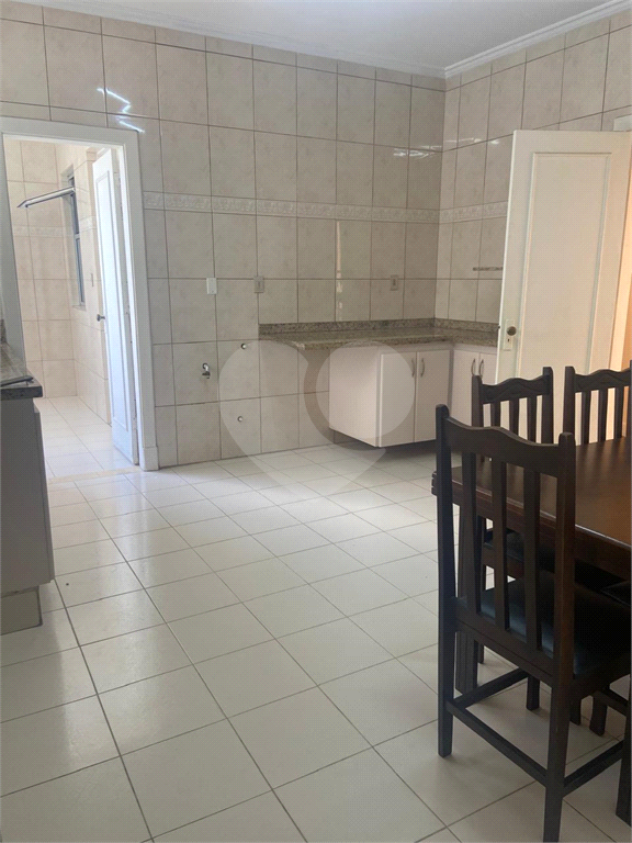 Apartamento à venda em Santa Cecília, na Rua Barão de Limeira