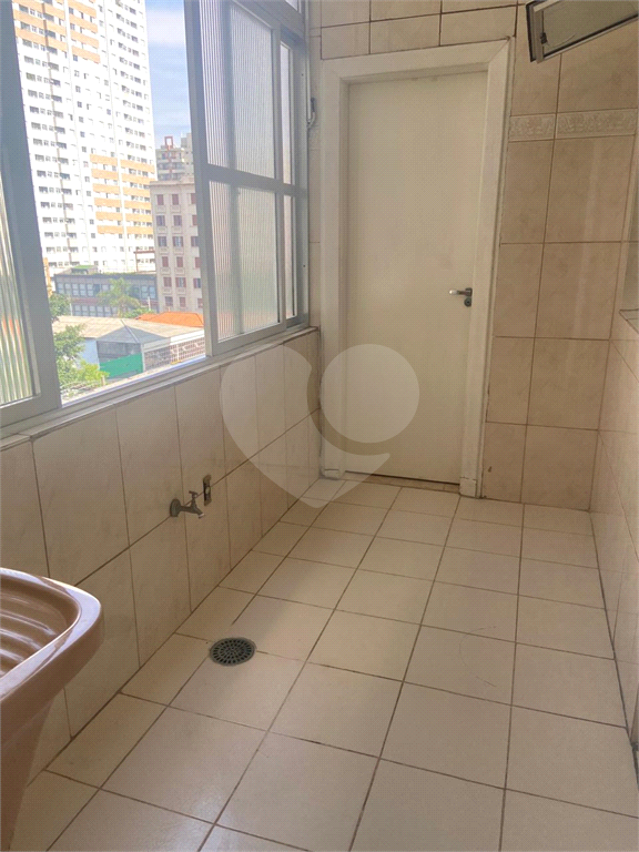 Apartamento à venda em Santa Cecília, na Rua Barão de Limeira