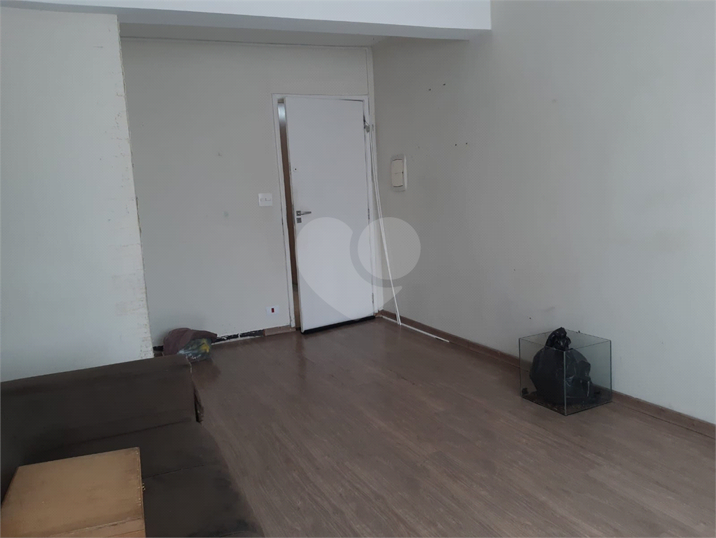 Apartamento de 87m² localizado na avenida principal do bairro de Santana, uma das regiões mais valorizadas da Zona Norte!