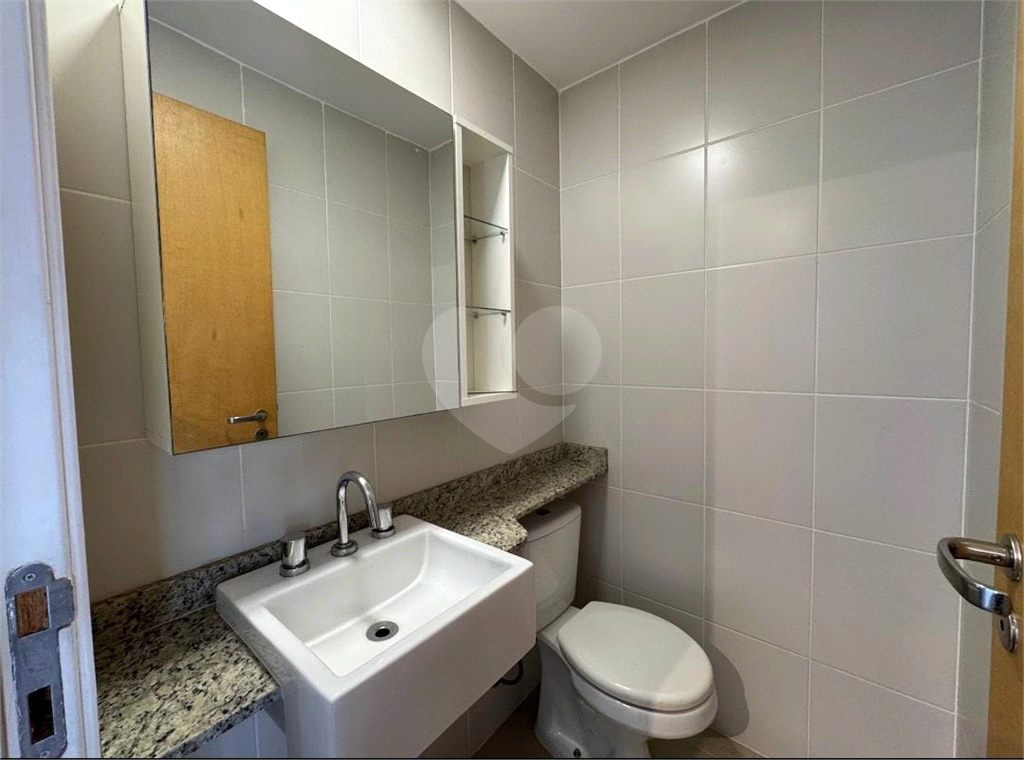 APARTAMENTO em VILA MADALENA