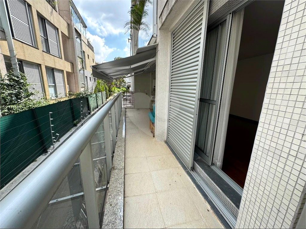 APARTAMENTO em VILA MADALENA